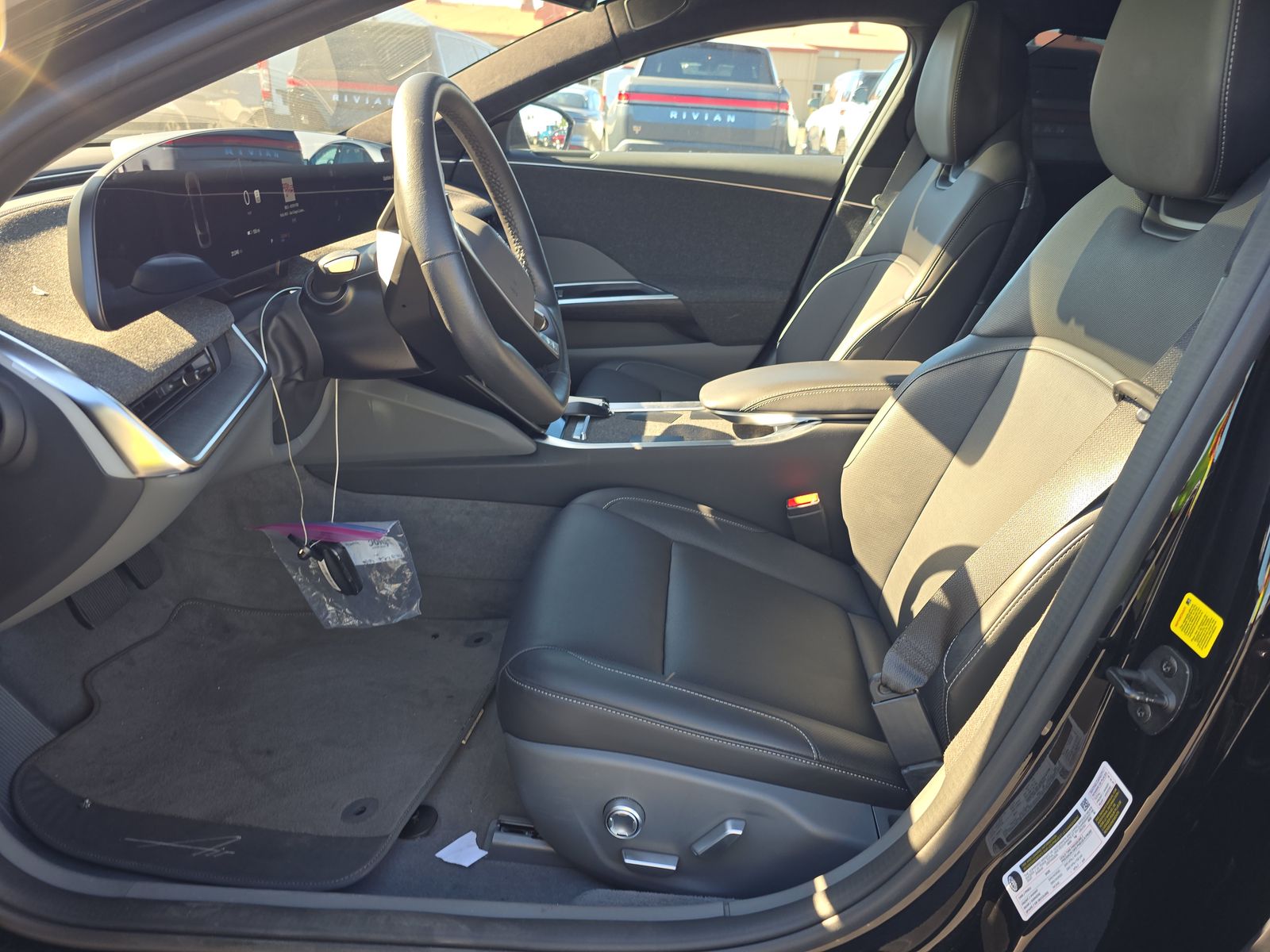 Overall Picture - Interior