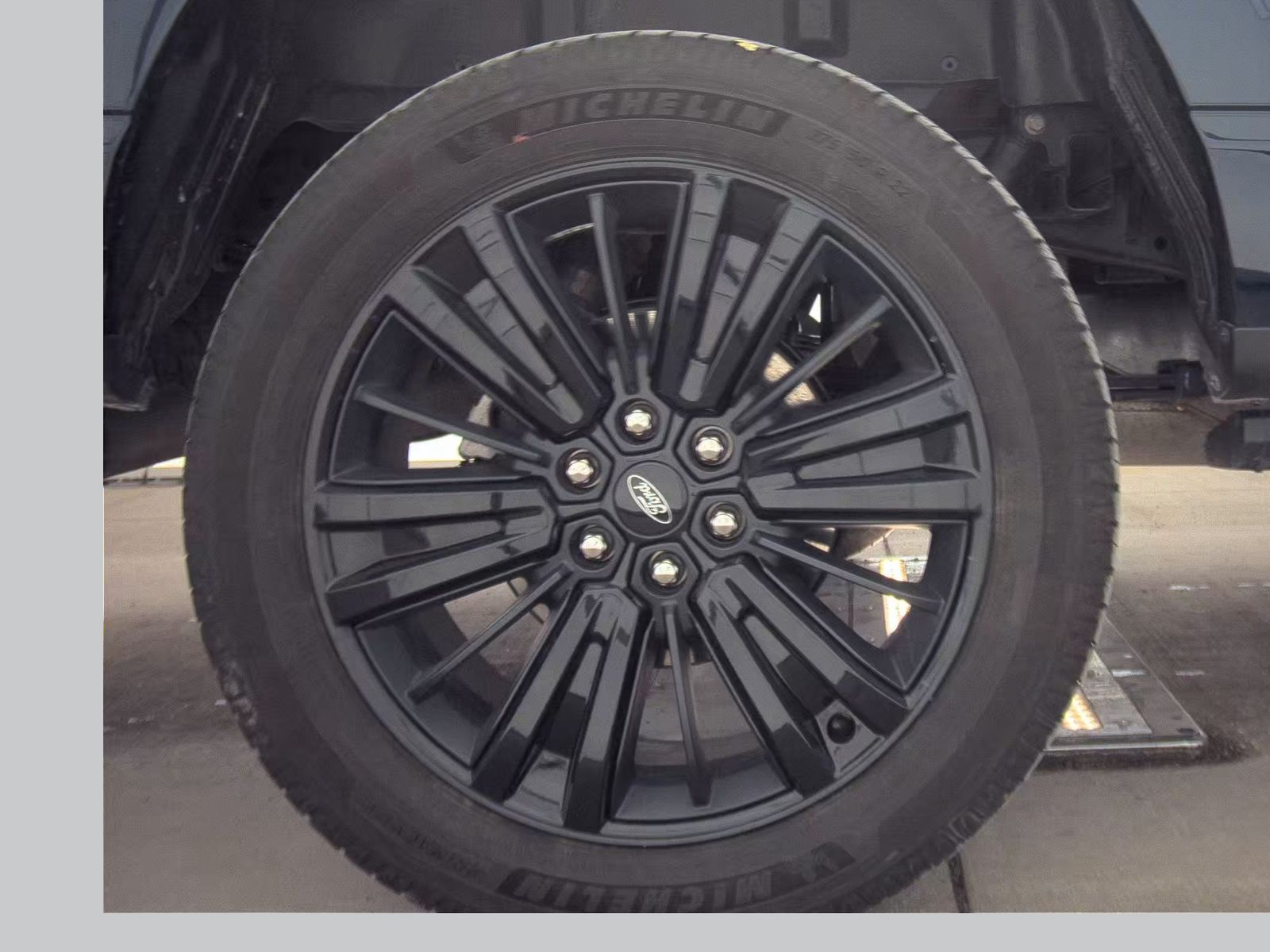 2025 Ford F-150 Hybrid Platinum AWD