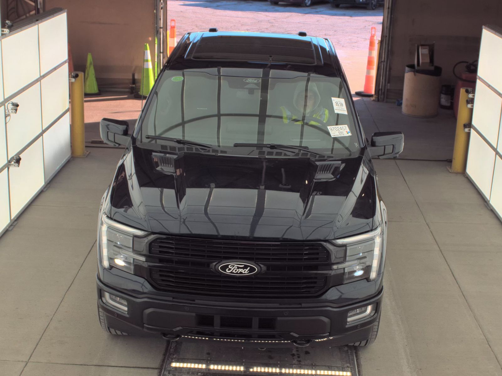 2025 Ford F-150 Hybrid Platinum AWD