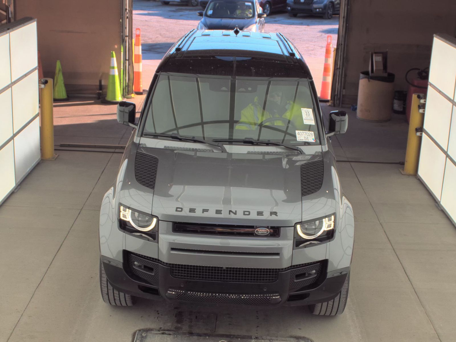 2024 Land Rover Defender 110 X-Dynamic SE AWD