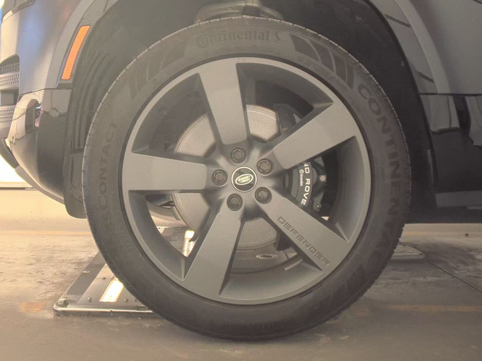 2023 Land Rover Defender 110 V8 Carpathian Edition AWD