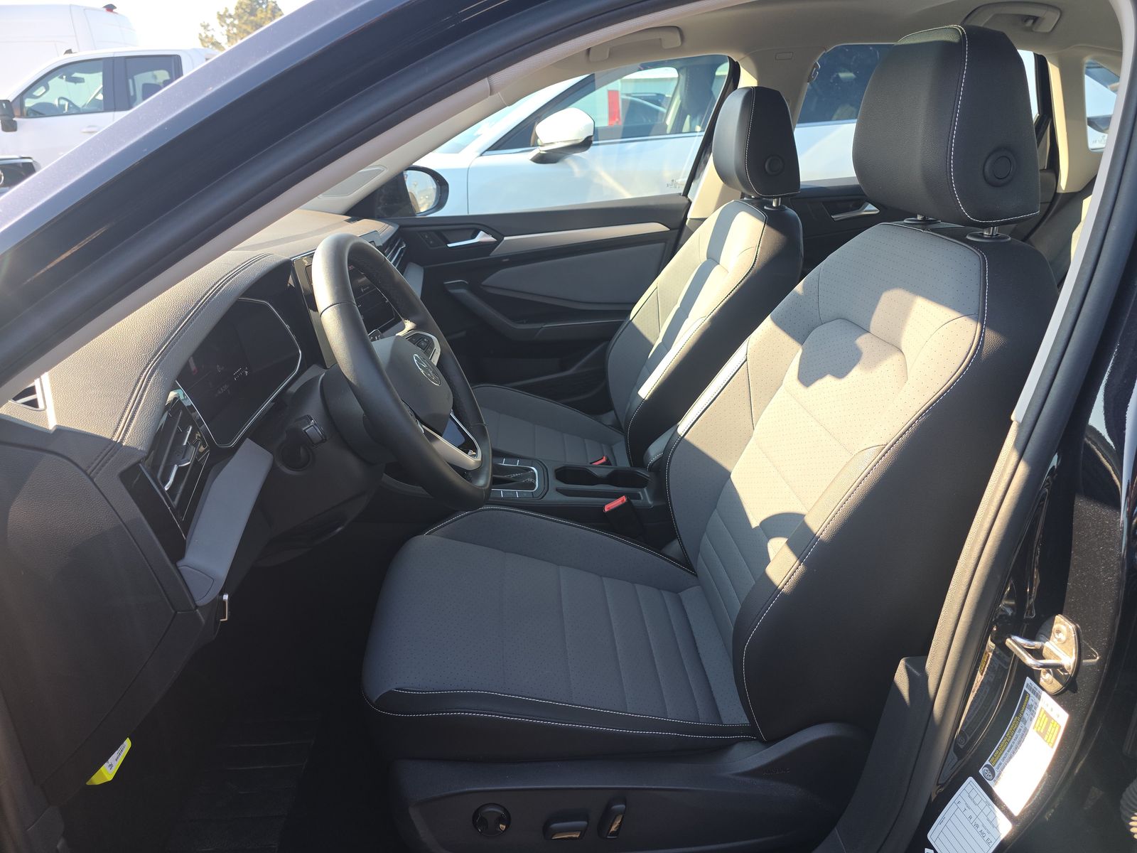 2025 Volkswagen Jetta 1.5T SE FWD