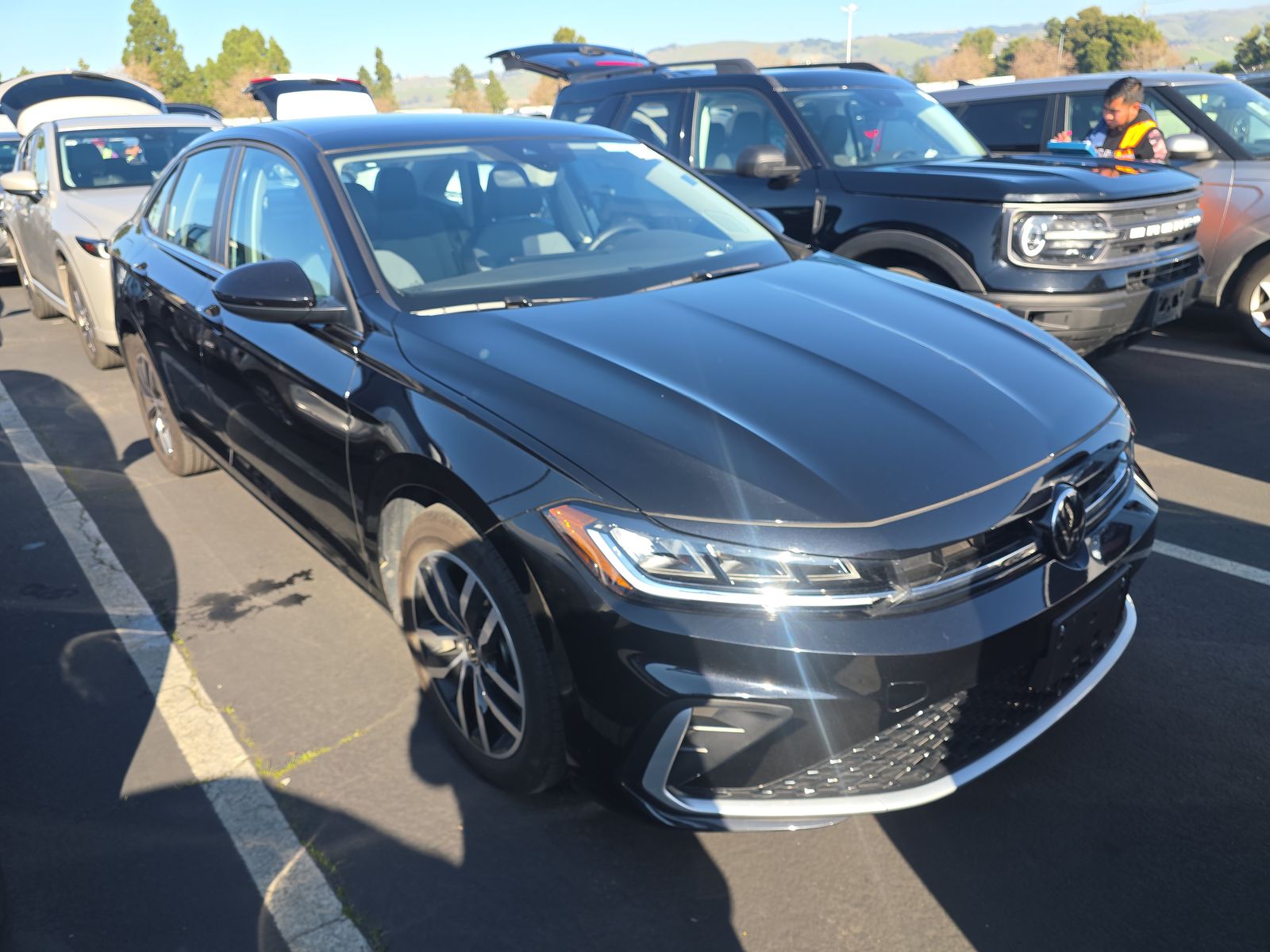 2025 Volkswagen Jetta 1.5T SE FWD