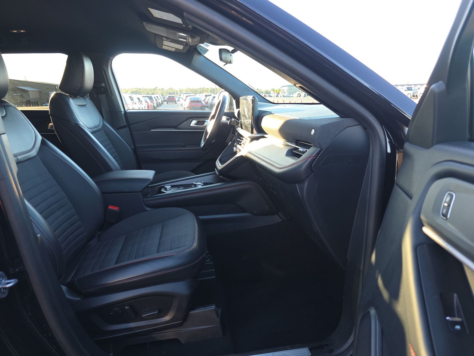 2025 Ford Explorer ST-Line AWD