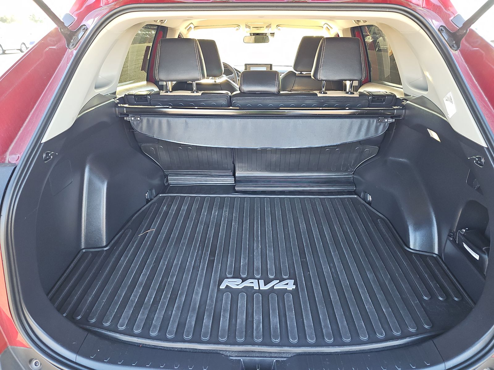 2022 Toyota RAV4 XLE AWD