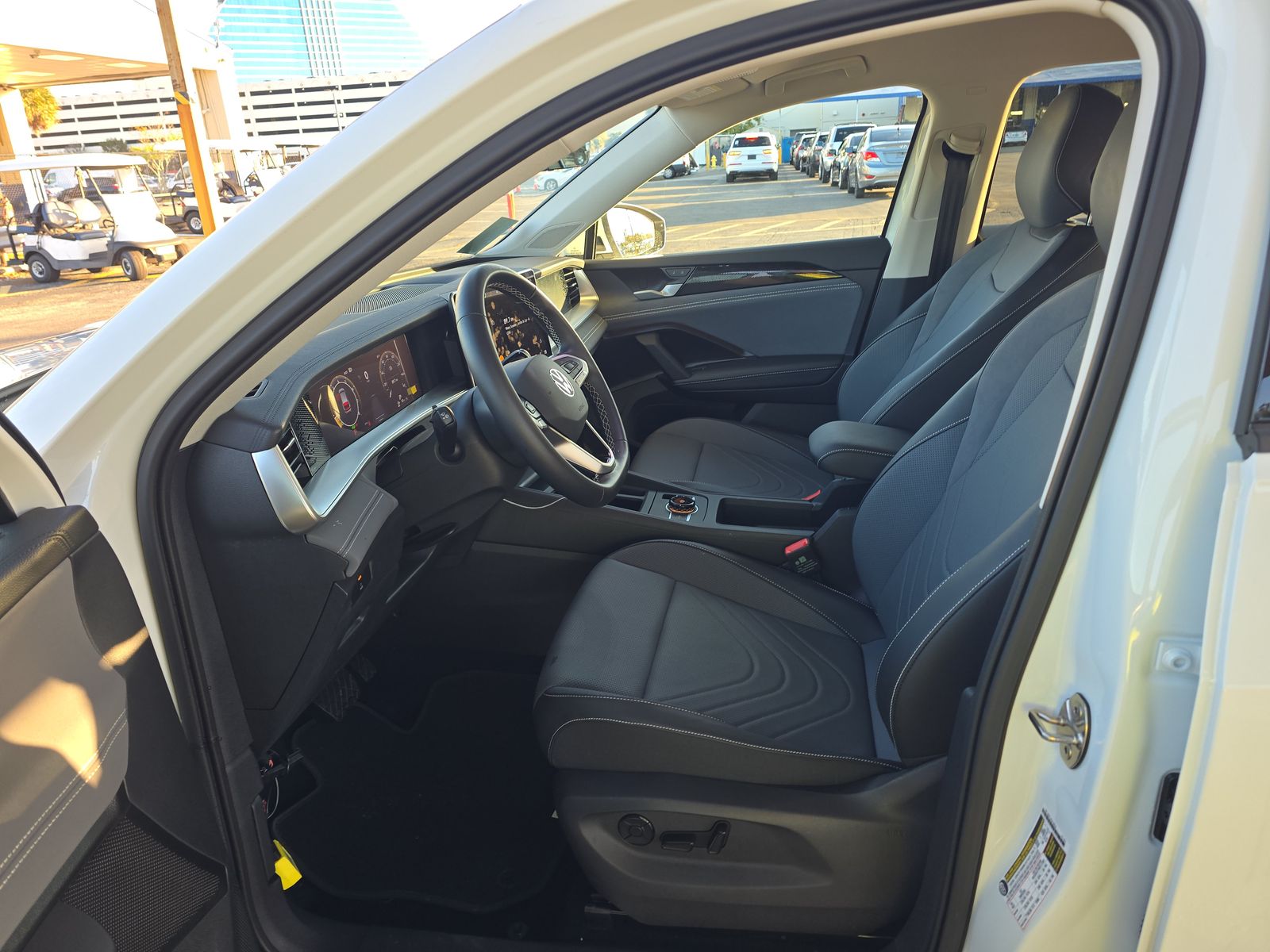 2025 Volkswagen Tiguan 2.0T SE AWD