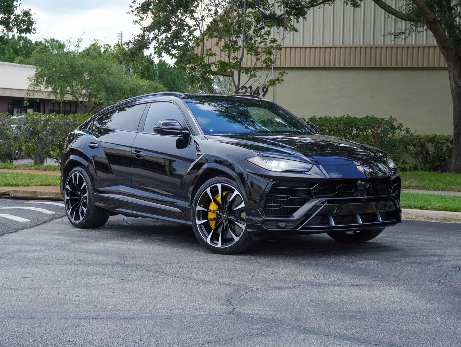2019 Lamborghini Urus Base AWD