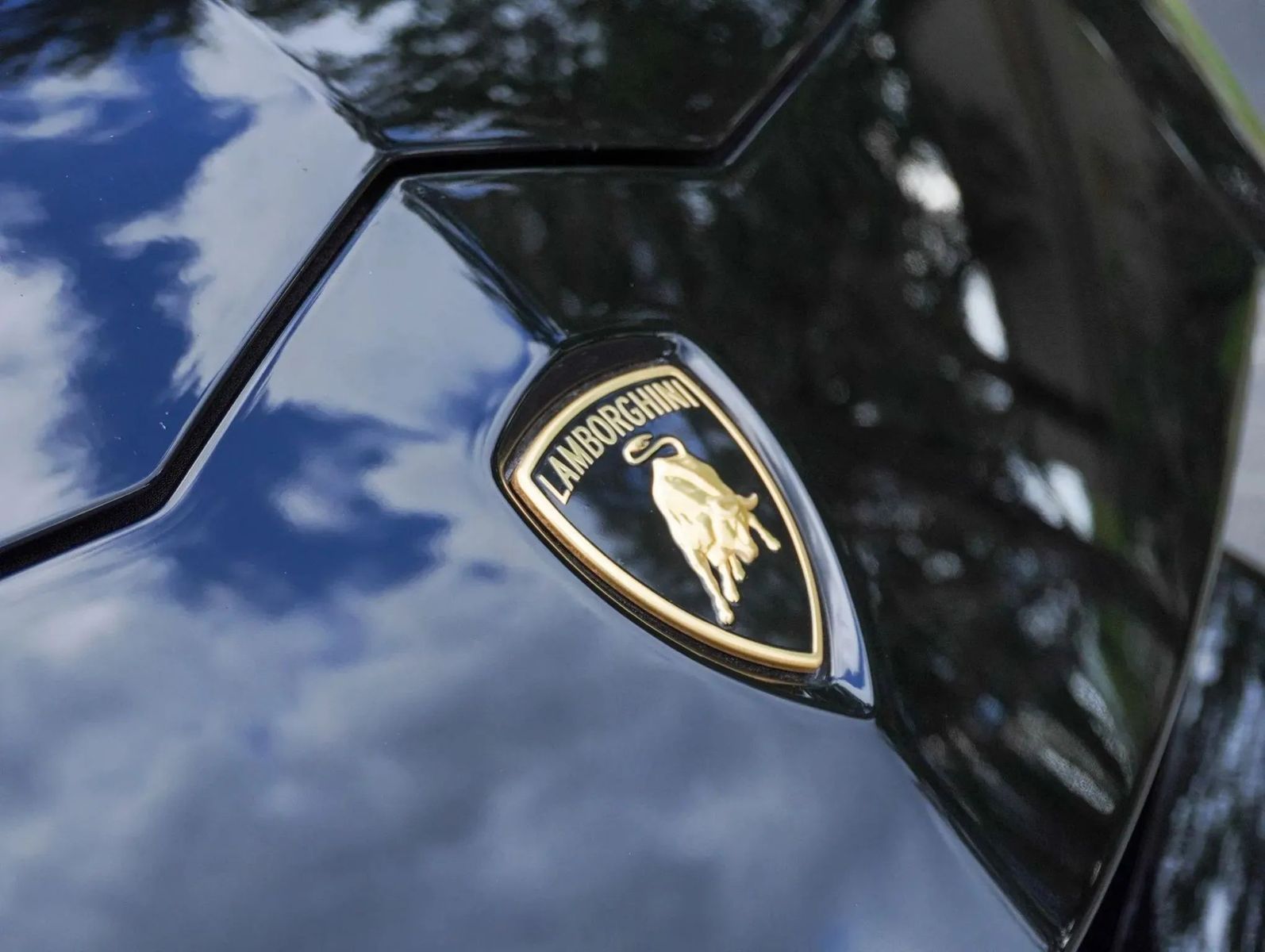 2019 Lamborghini Urus Base AWD