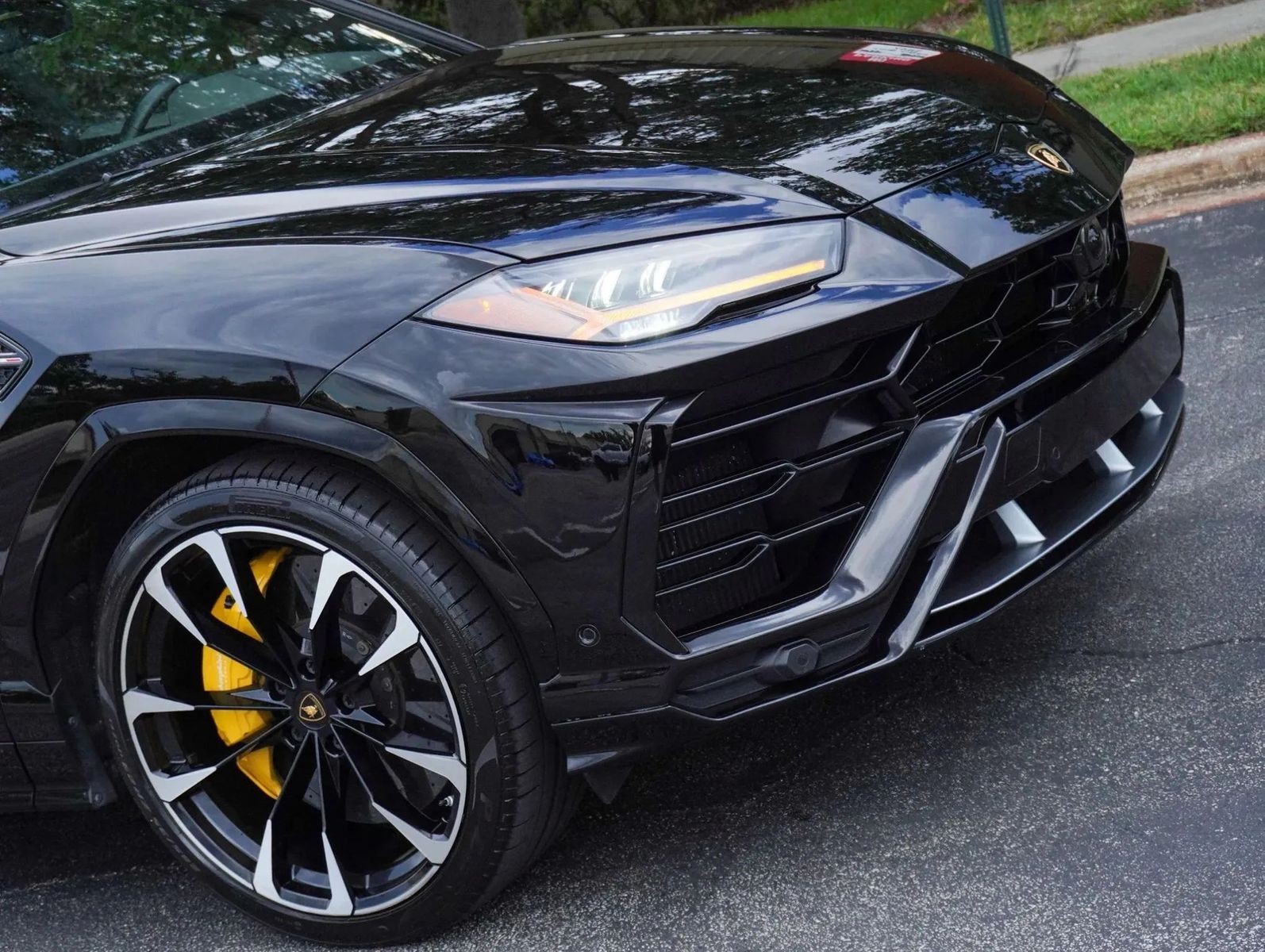 2019 Lamborghini Urus Base AWD