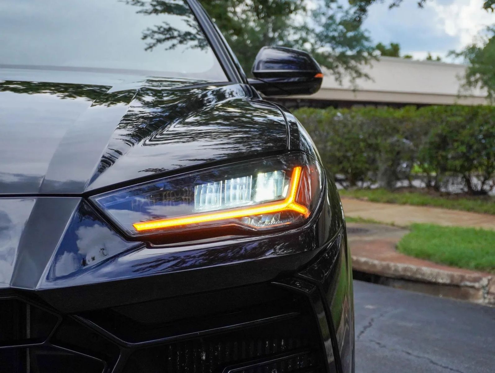 2019 Lamborghini Urus Base AWD