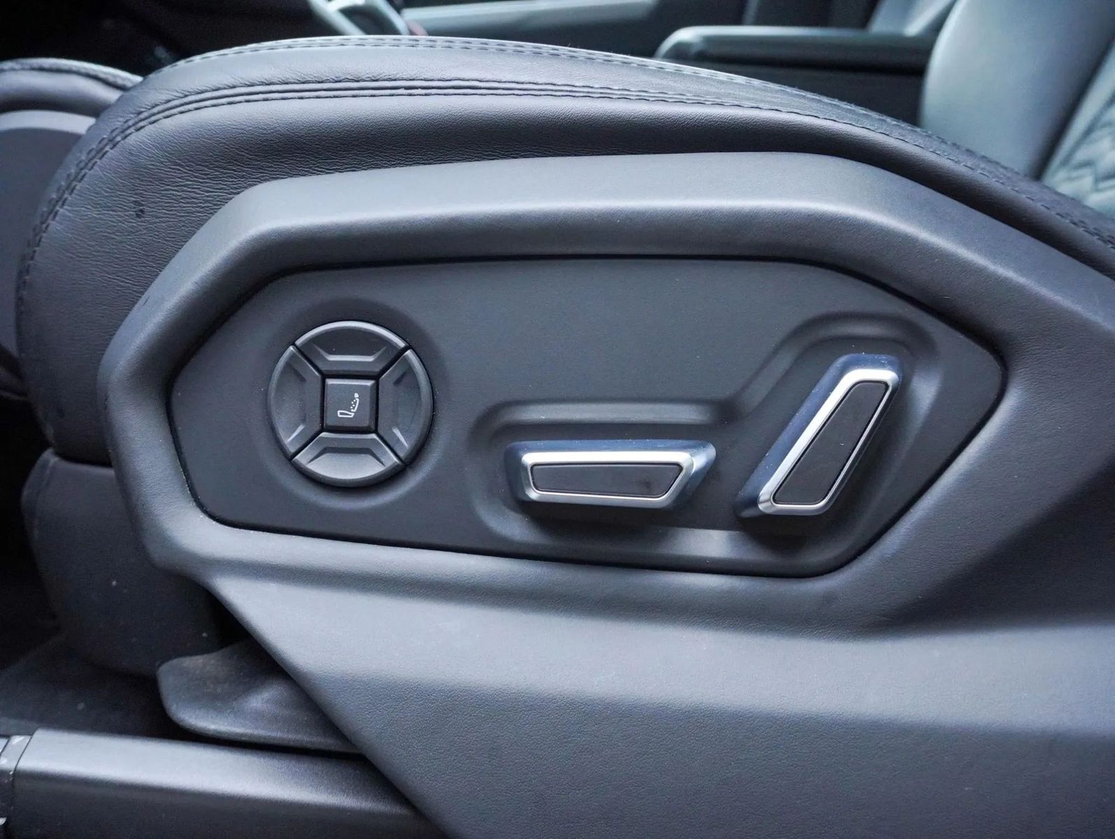 2019 Lamborghini Urus Base AWD