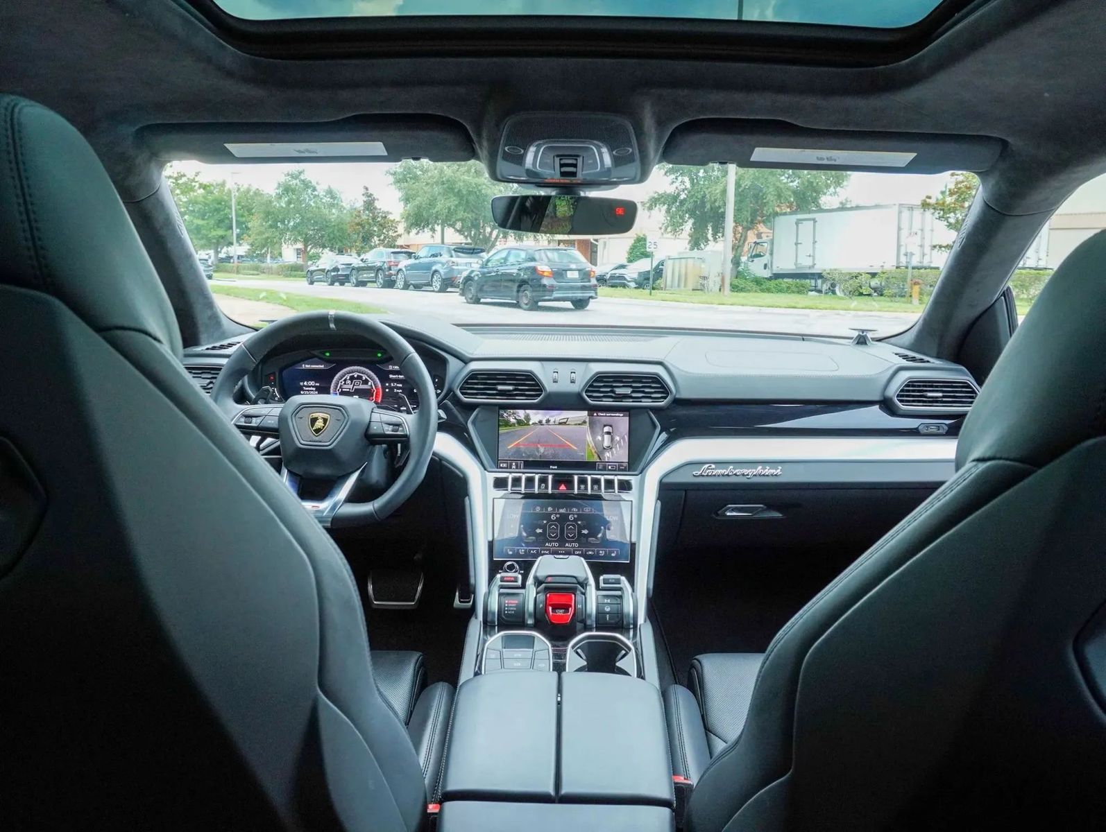 2019 Lamborghini Urus Base AWD