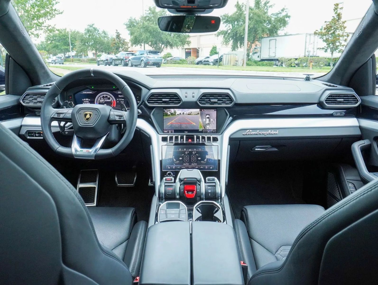 2019 Lamborghini Urus Base AWD