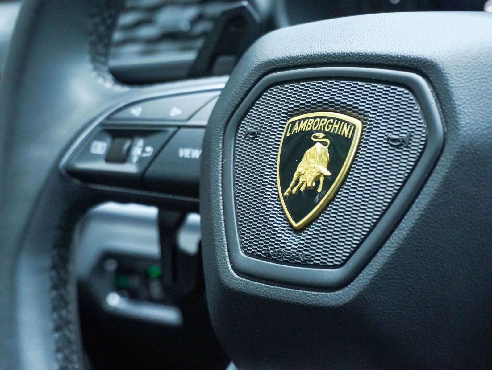 2019 Lamborghini Urus Base AWD