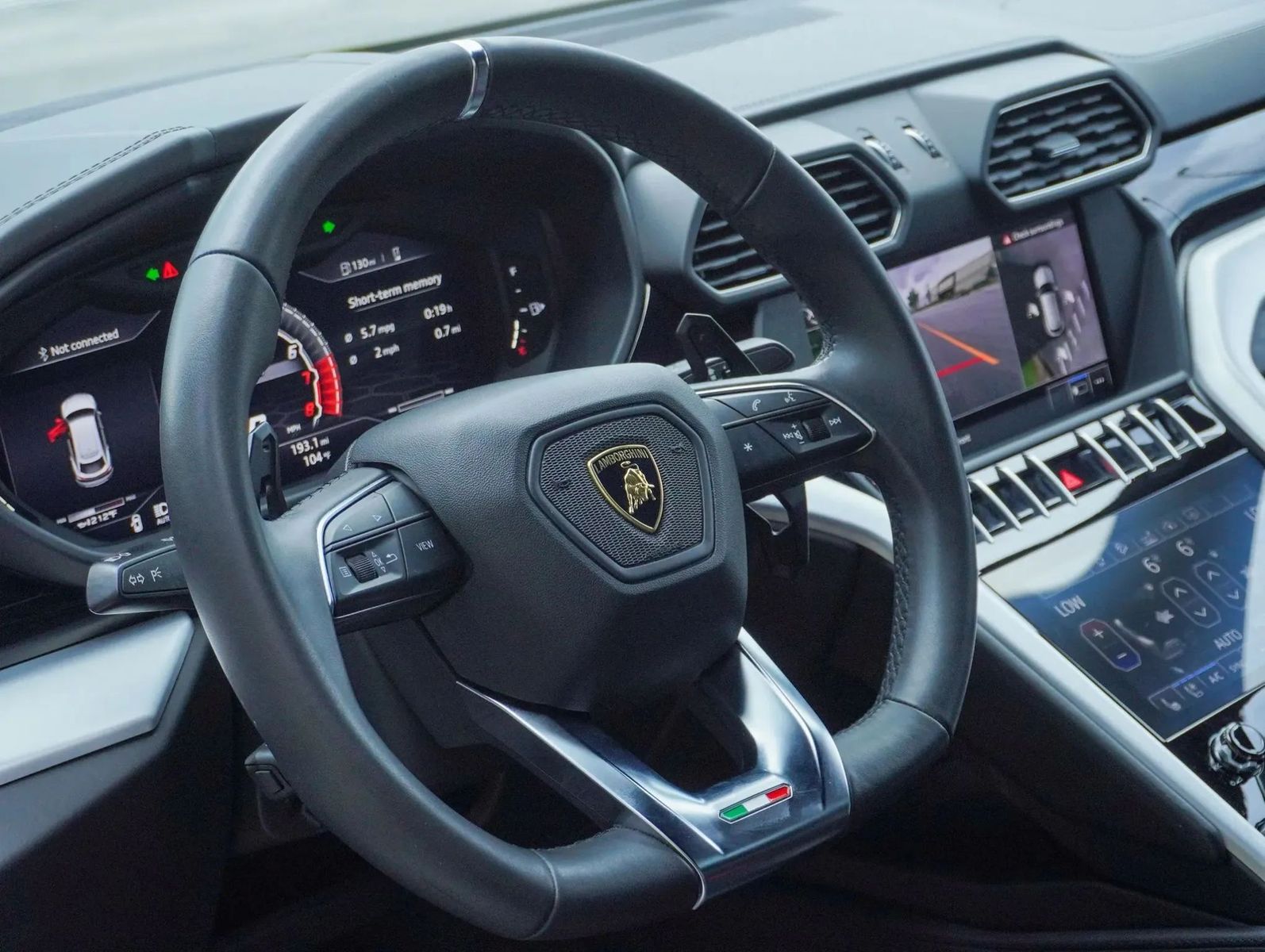 2019 Lamborghini Urus Base AWD