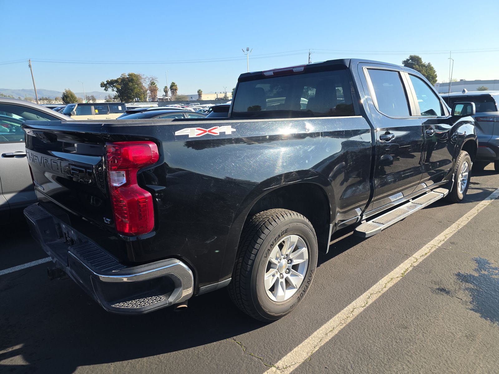 2023 Chevrolet Silverado 1500 LT AWD