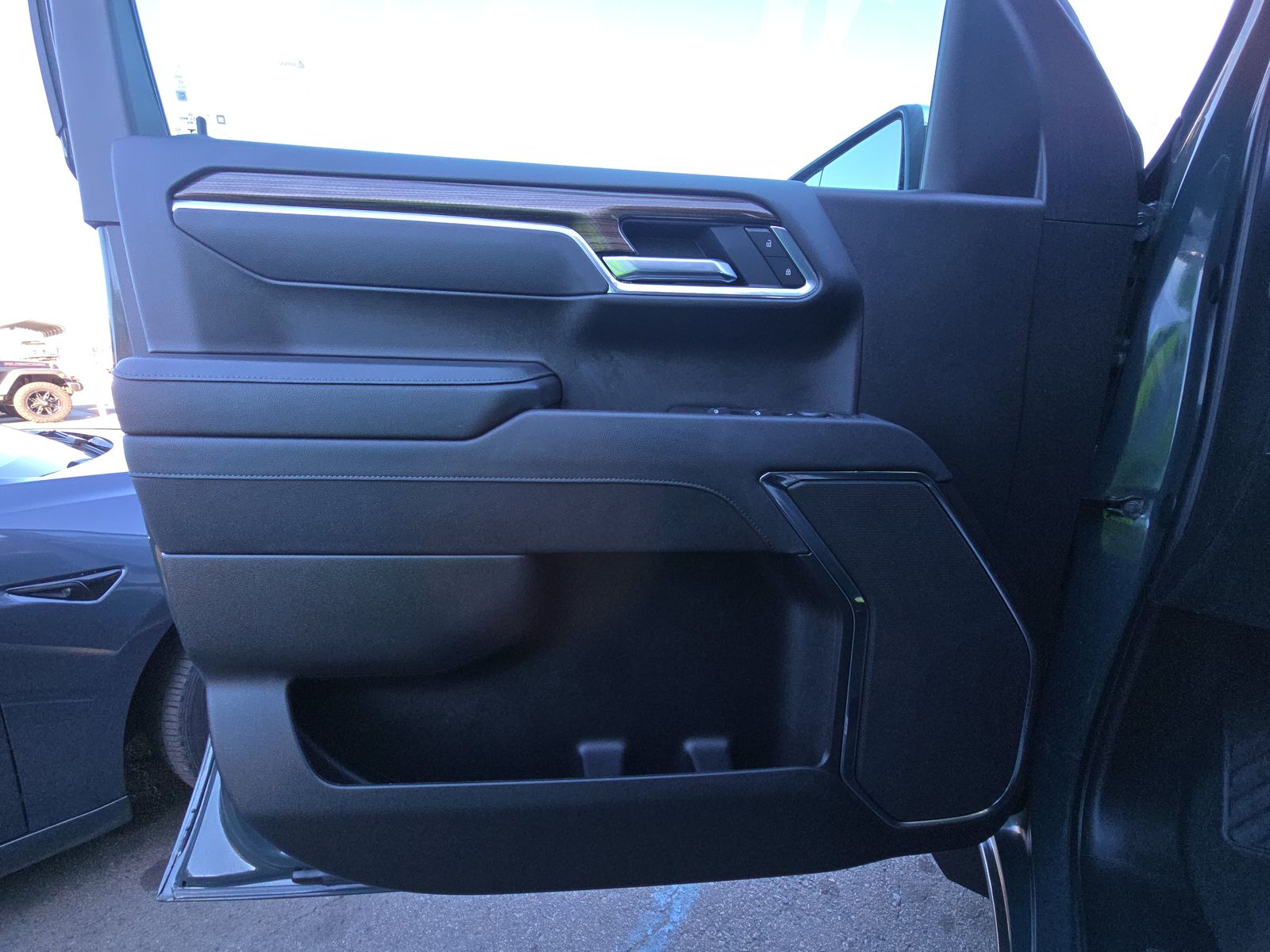 2025 Chevrolet Silverado 1500 LT RWD