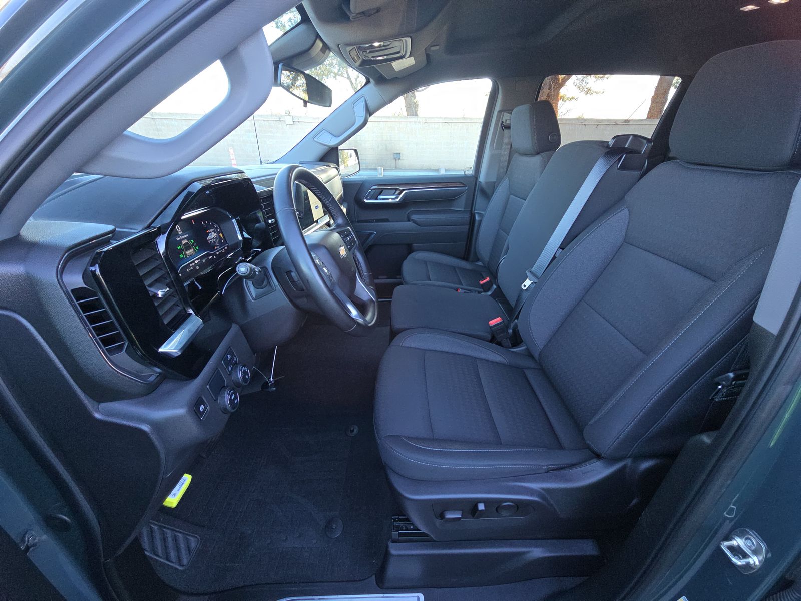 2025 Chevrolet Silverado 1500 LT RWD