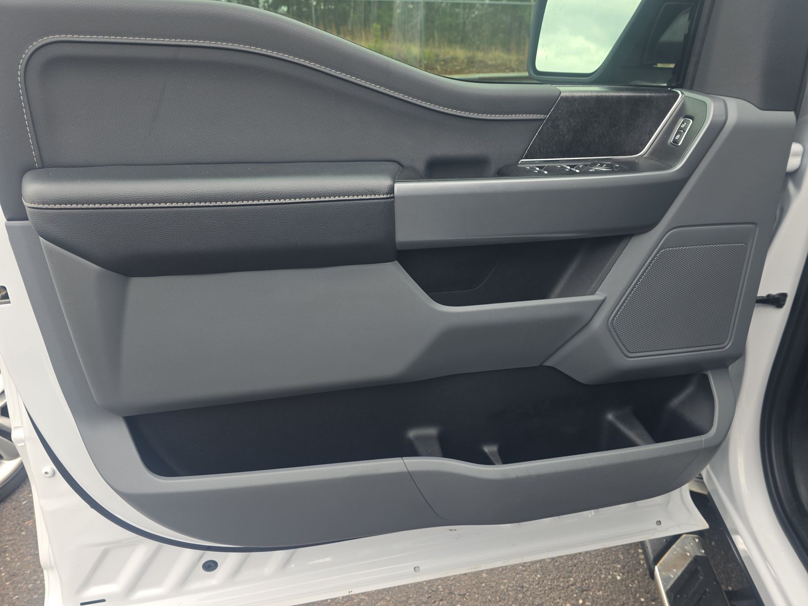 2023 Ford F-150 XLT RWD