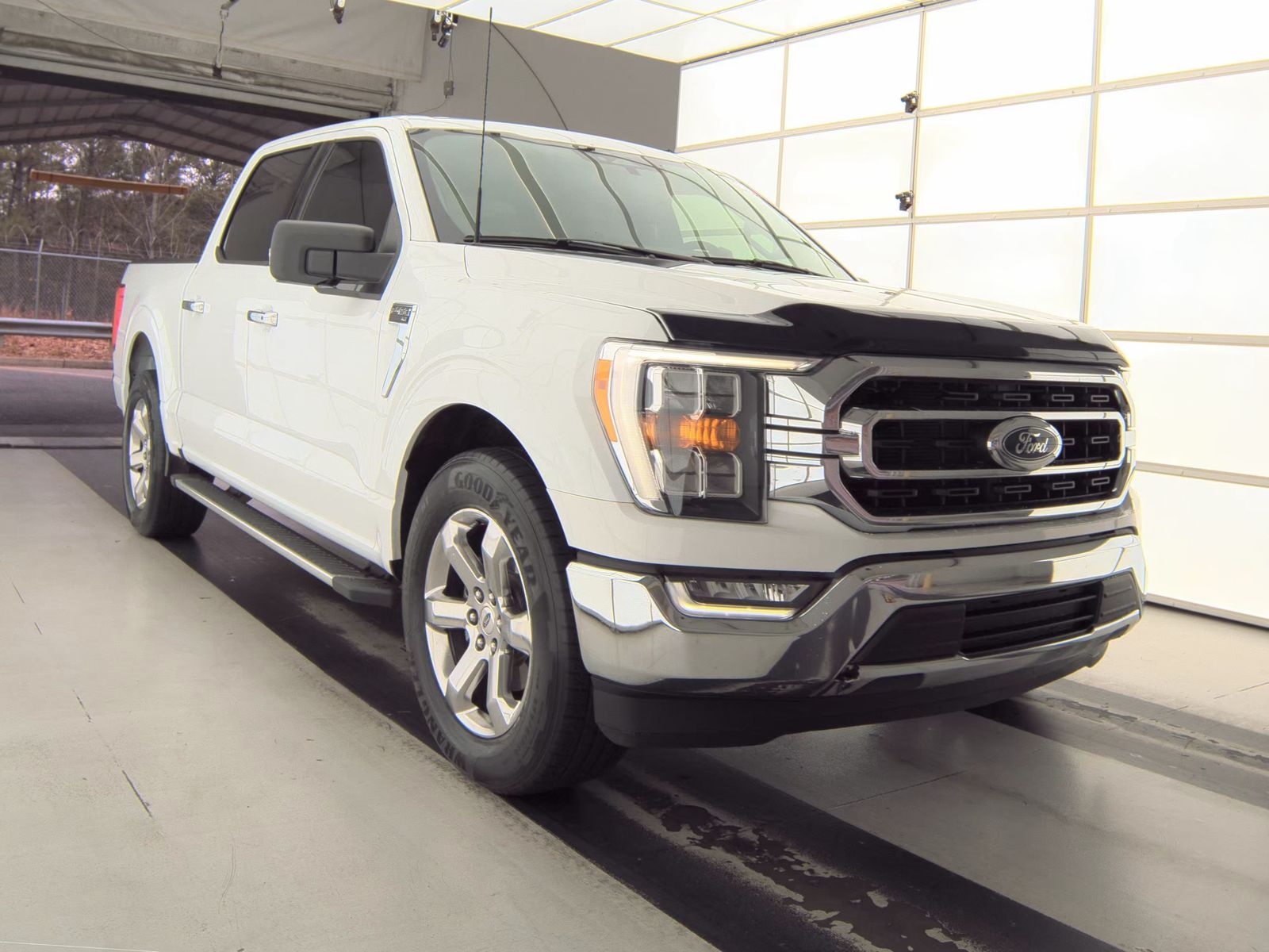 2023 Ford F-150 XLT RWD