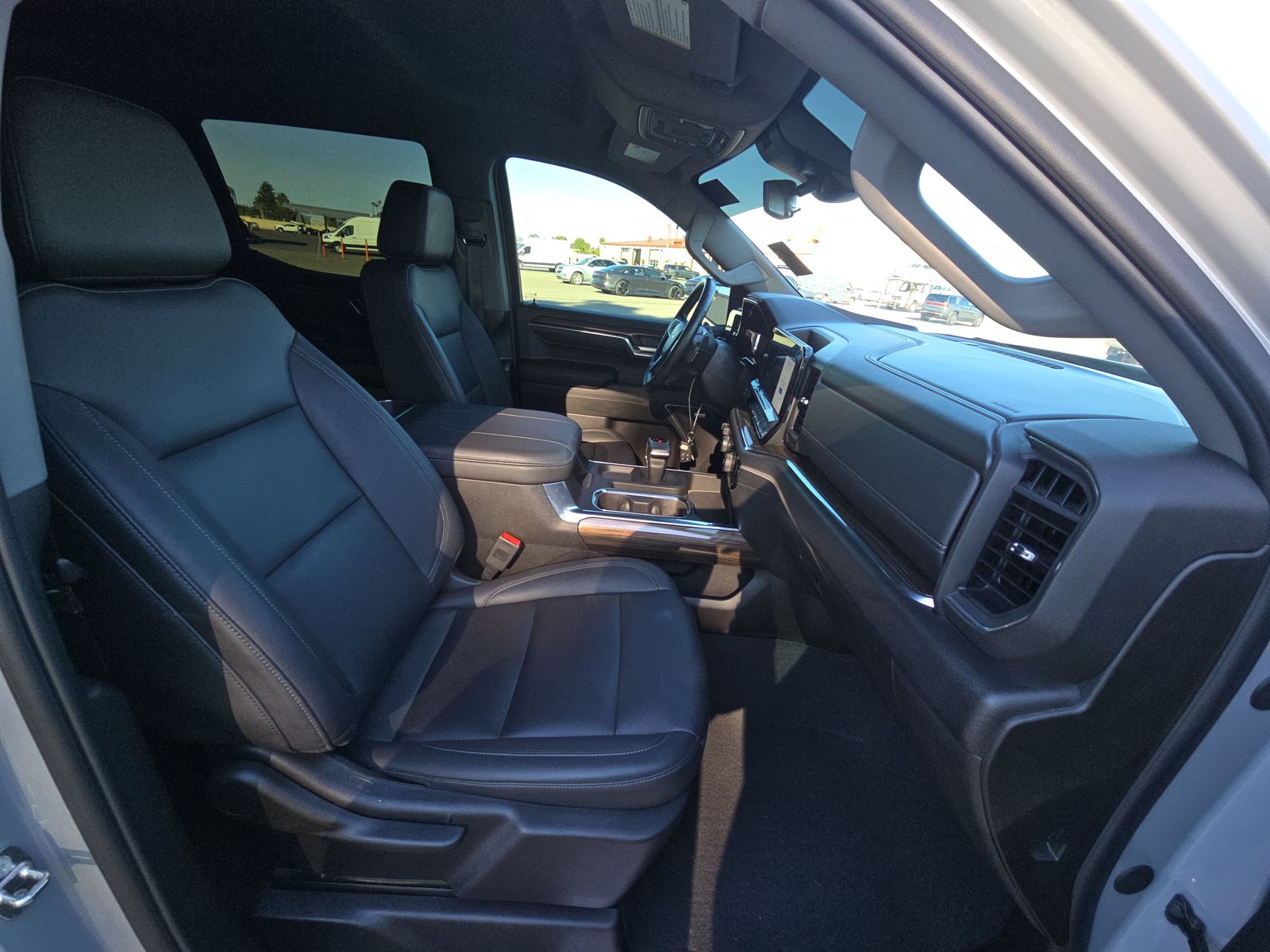 2024 Chevrolet Silverado 1500 RST AWD