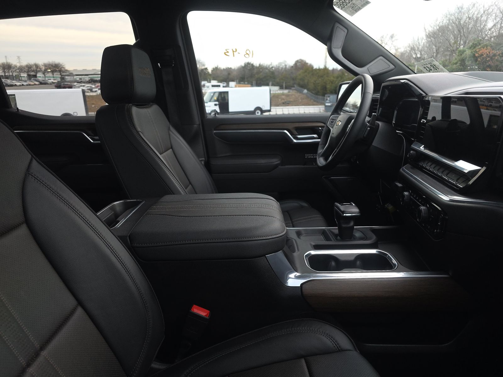 2025 Chevrolet Silverado 1500 High Country AWD