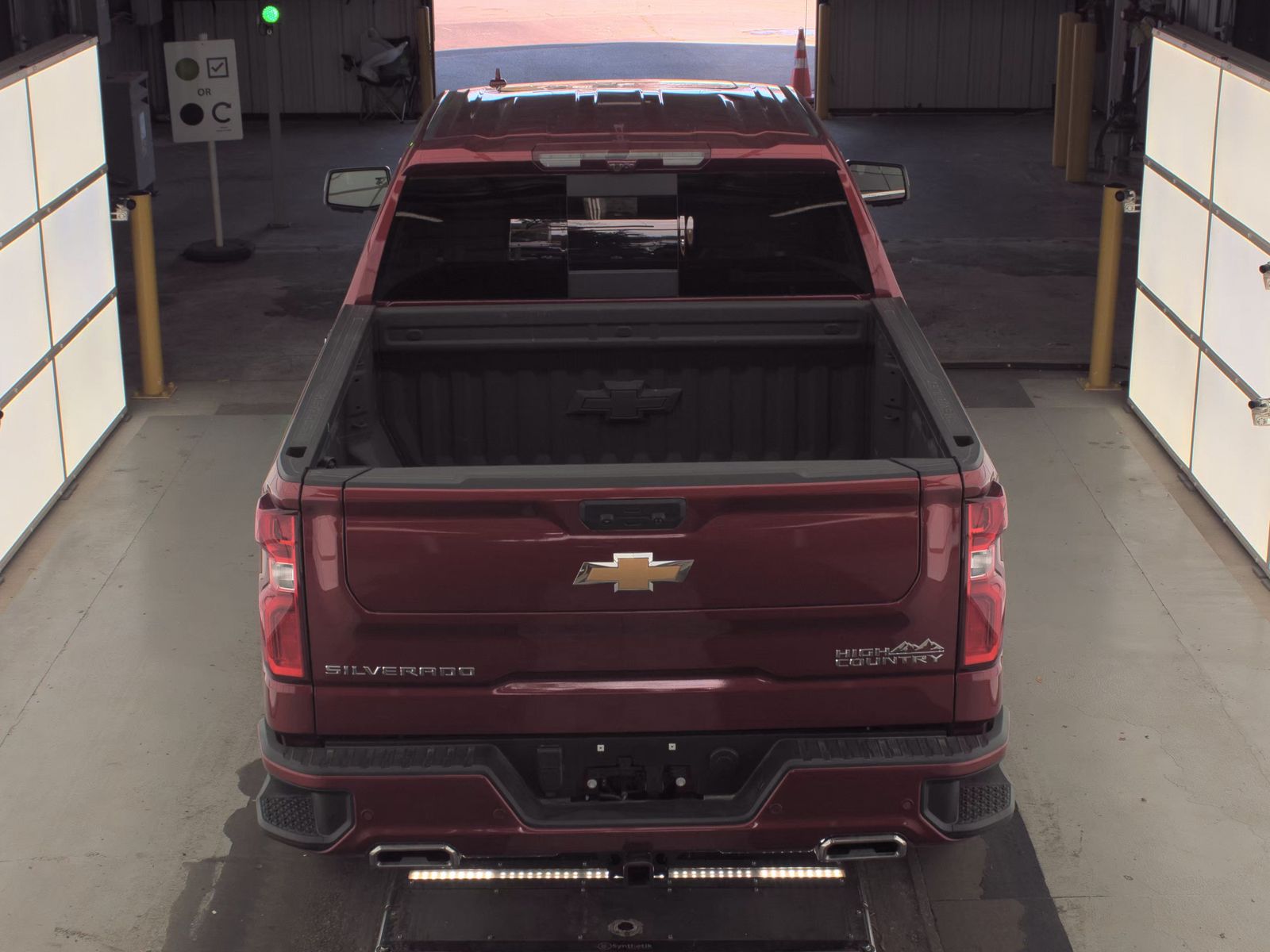 2025 Chevrolet Silverado 1500 High Country AWD