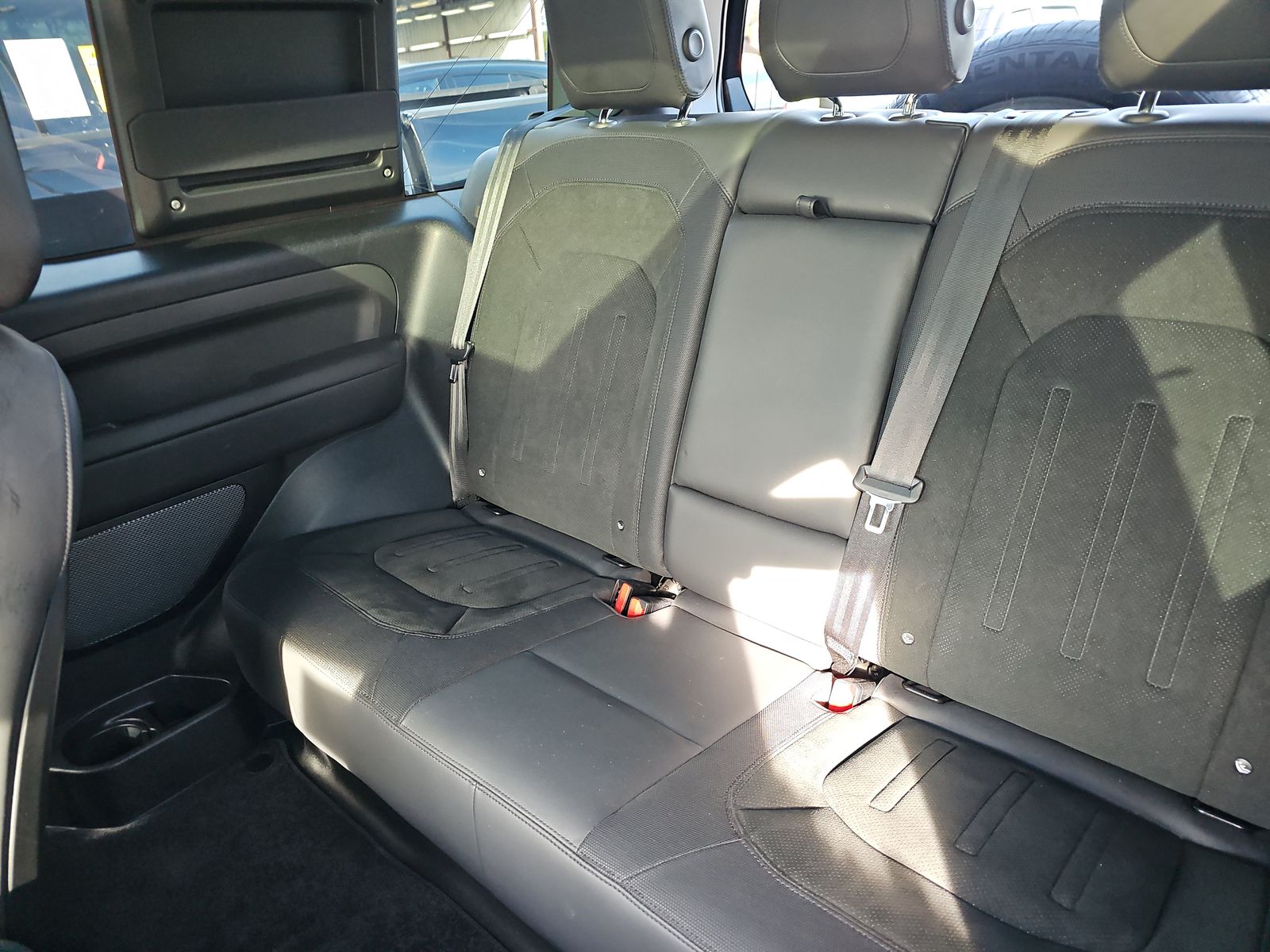 2022 Land Rover Defender 90 V8 AWD