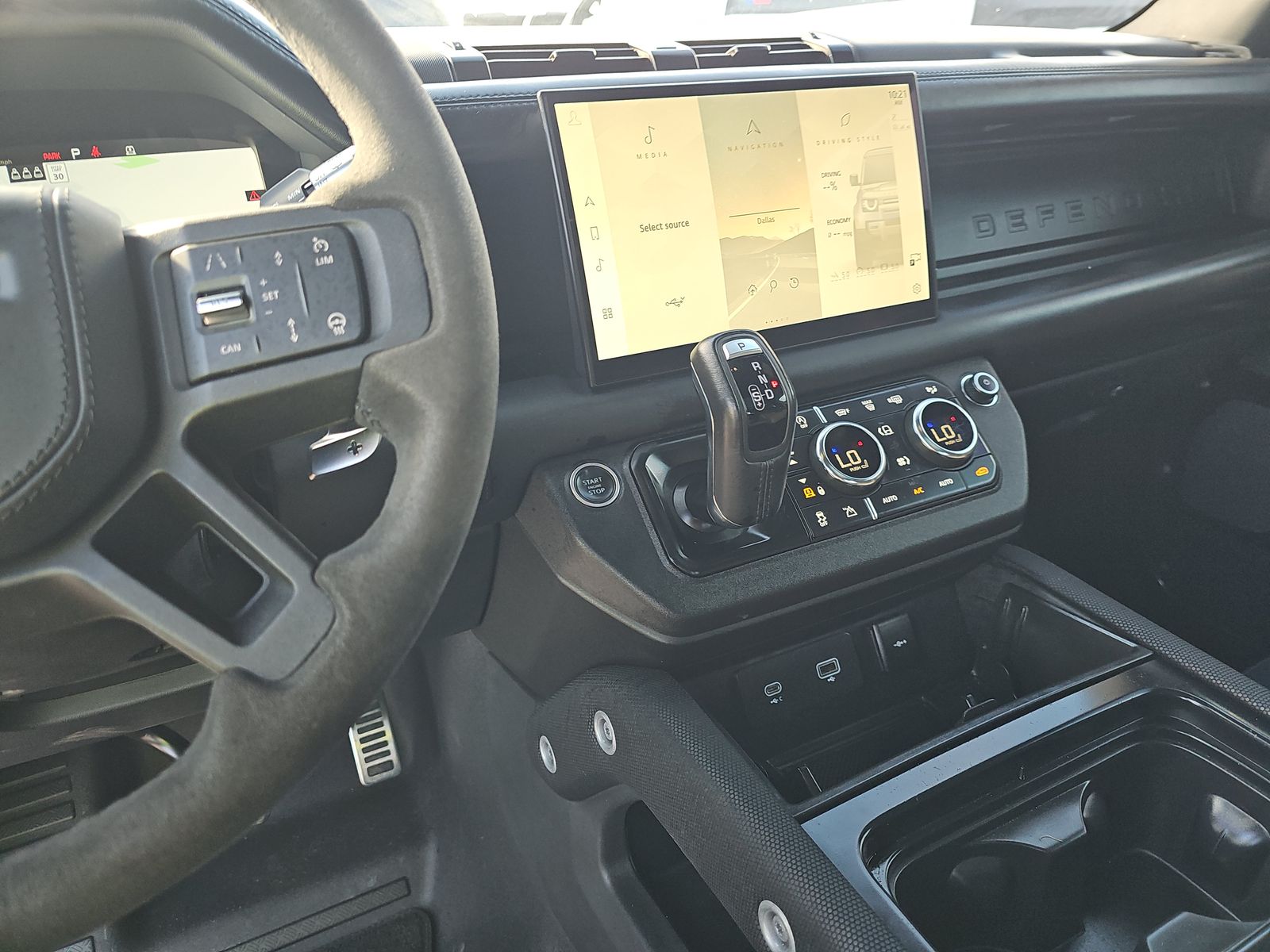 2022 Land Rover Defender 90 V8 AWD