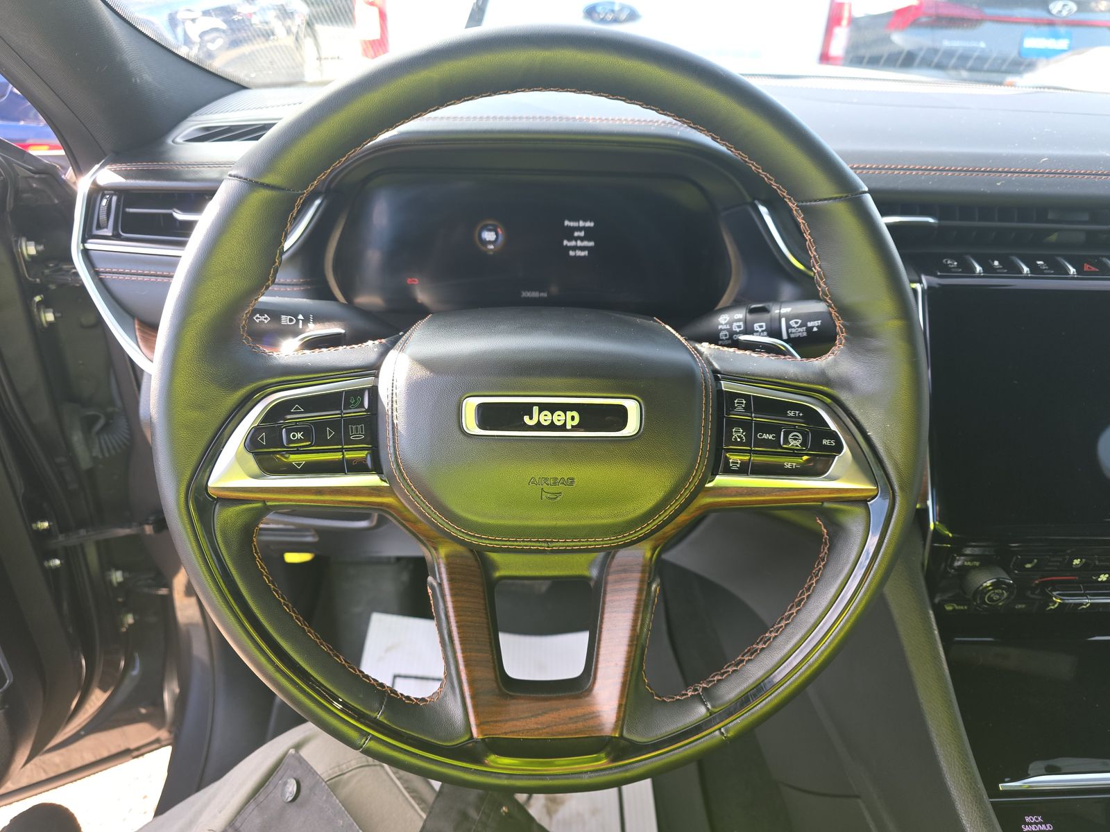 2022 Jeep Grand Cherokee Summit AWD