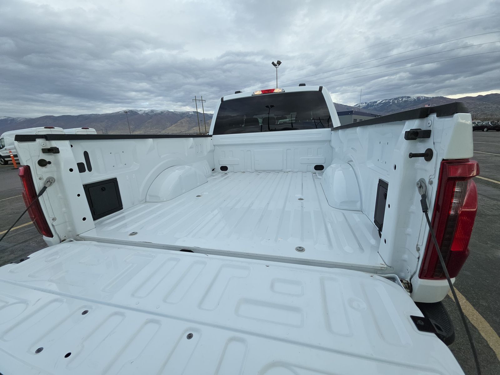 2024 Ford F-150 XLT AWD