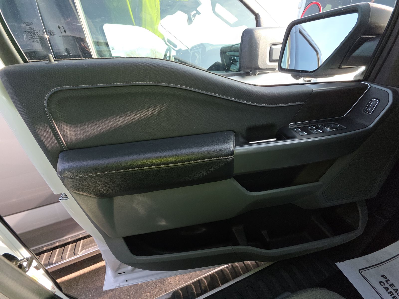 2024 Ford F-150 XLT AWD