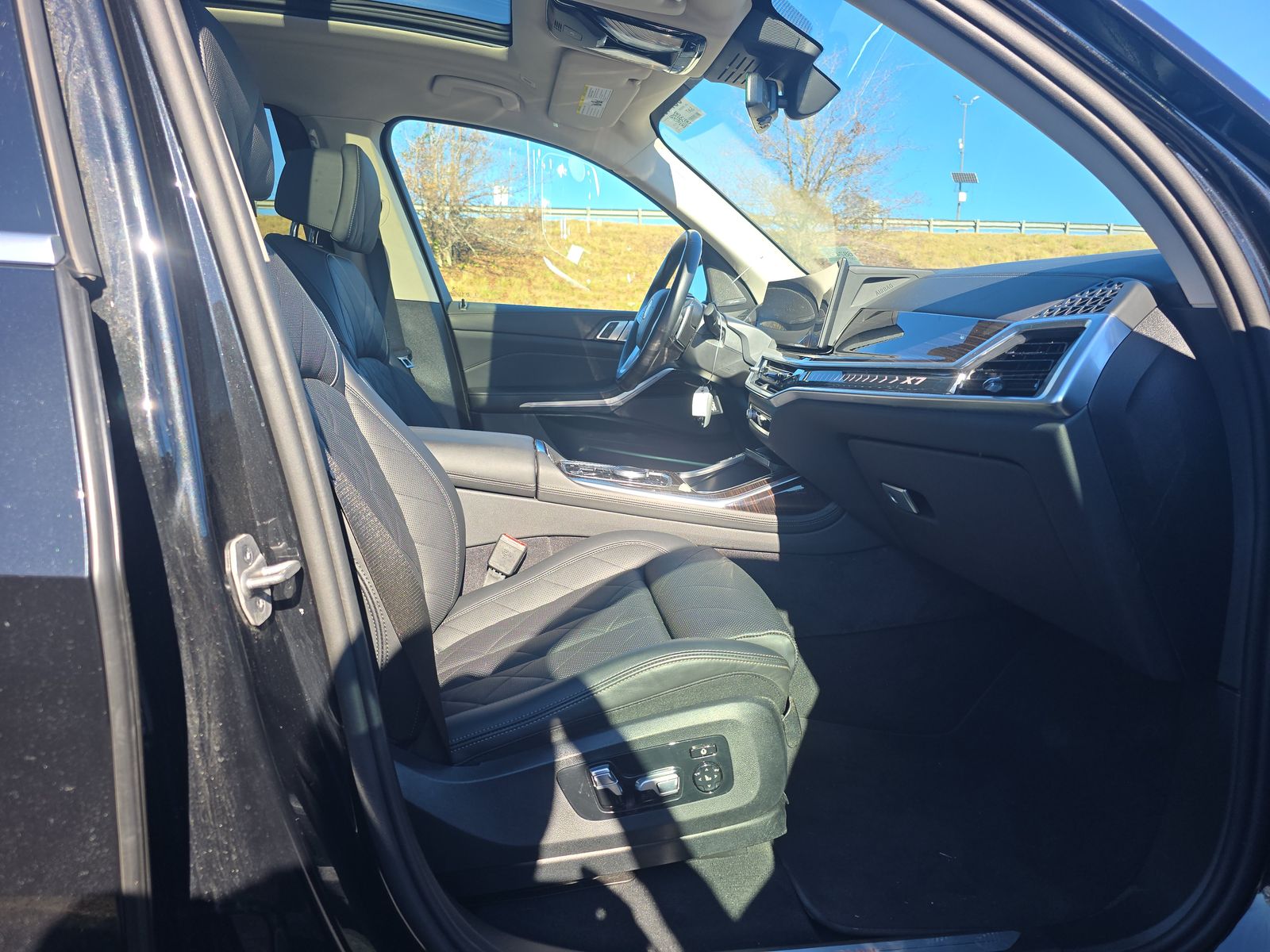 2025 BMW X7 xDrive40i AWD