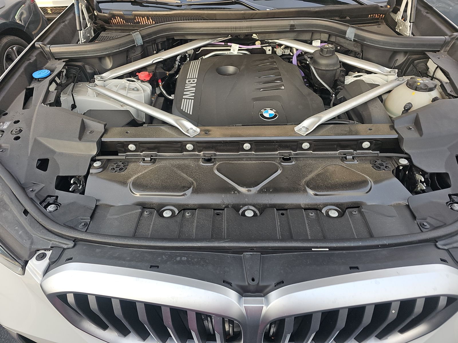 2025 BMW X5 xDrive40i AWD