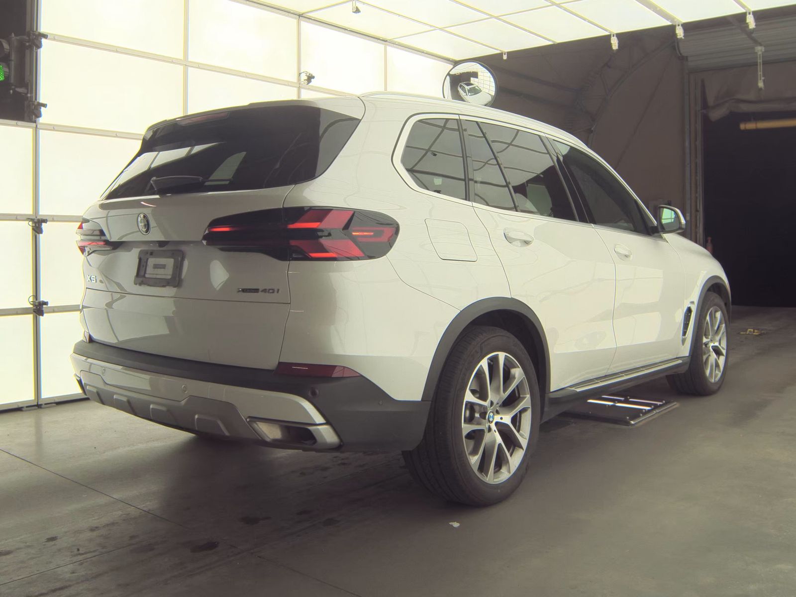 2025 BMW X5 xDrive40i AWD
