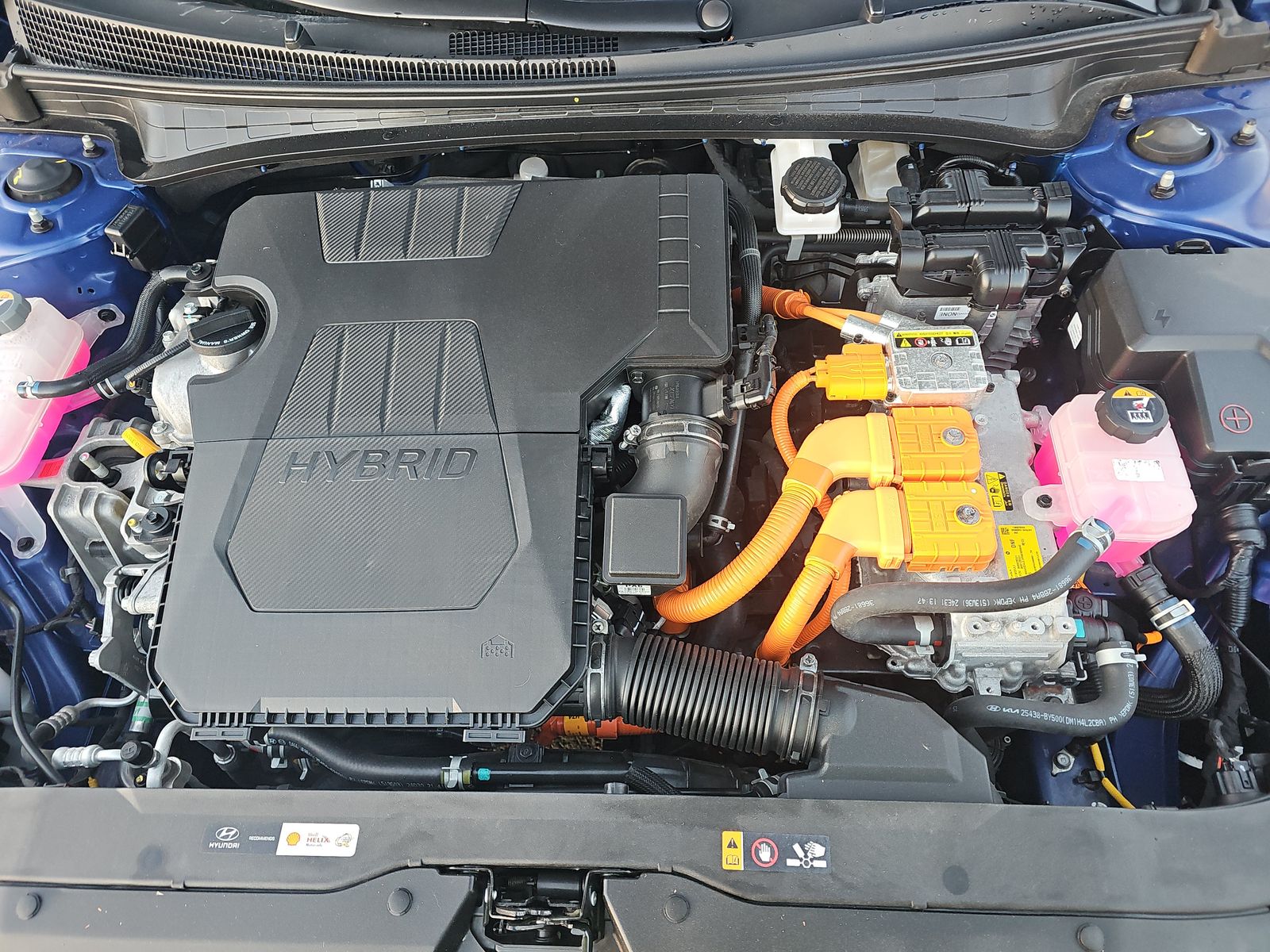 2025 Hyundai Elantra Hybrid Limited FWD