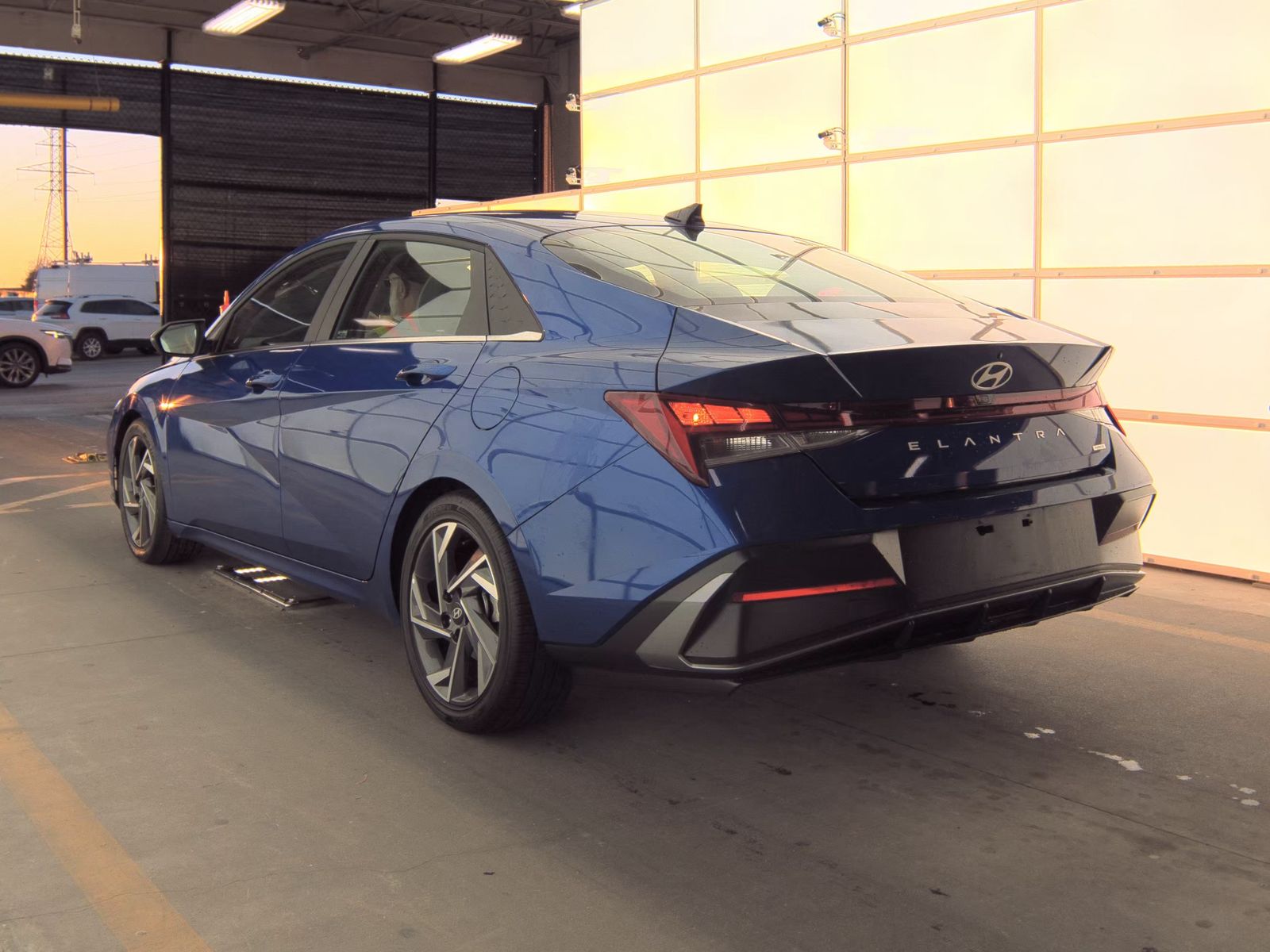 2025 Hyundai Elantra Hybrid Limited FWD