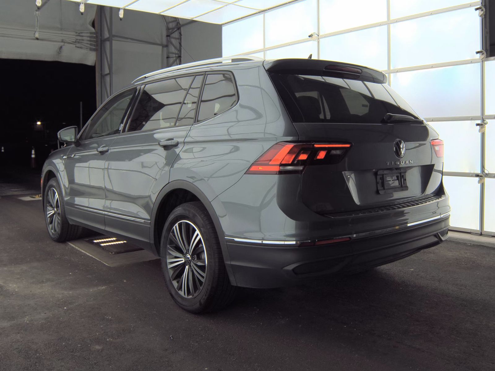 2024 Volkswagen Tiguan 2.0T Wolfsburg Edition FWD