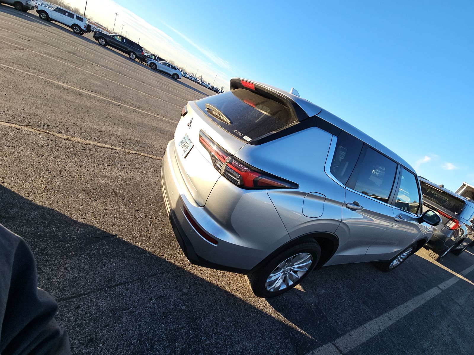 2025 Mitsubishi Outlander ES AWD