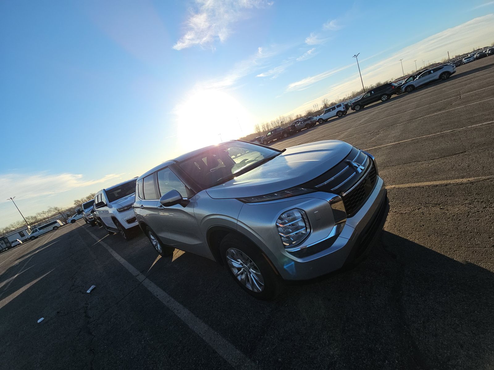 2025 Mitsubishi Outlander ES AWD