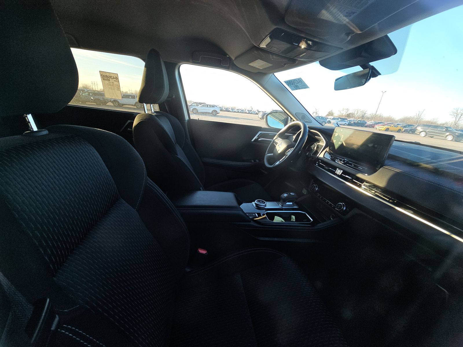 2025 Mitsubishi Outlander ES AWD