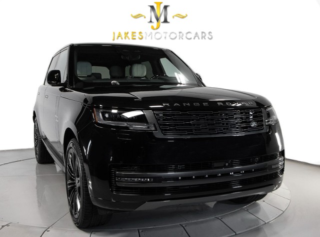 2024 Land Rover Range Rover SE AWD