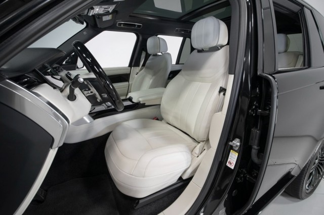 2024 Land Rover Range Rover SE AWD