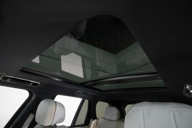 2024 Land Rover Range Rover SE AWD