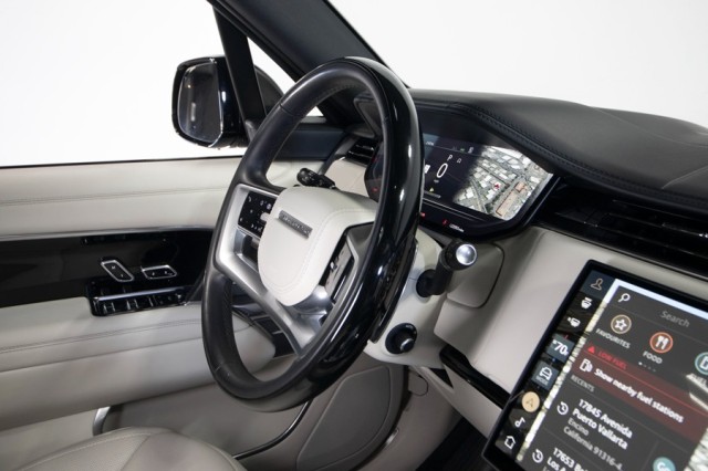 2024 Land Rover Range Rover SE AWD