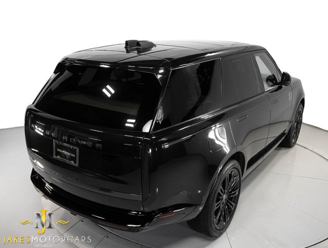 2024 Land Rover Range Rover SE AWD