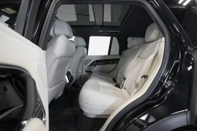 2024 Land Rover Range Rover SE AWD