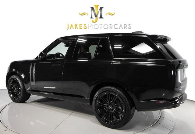 2024 Land Rover Range Rover SE AWD