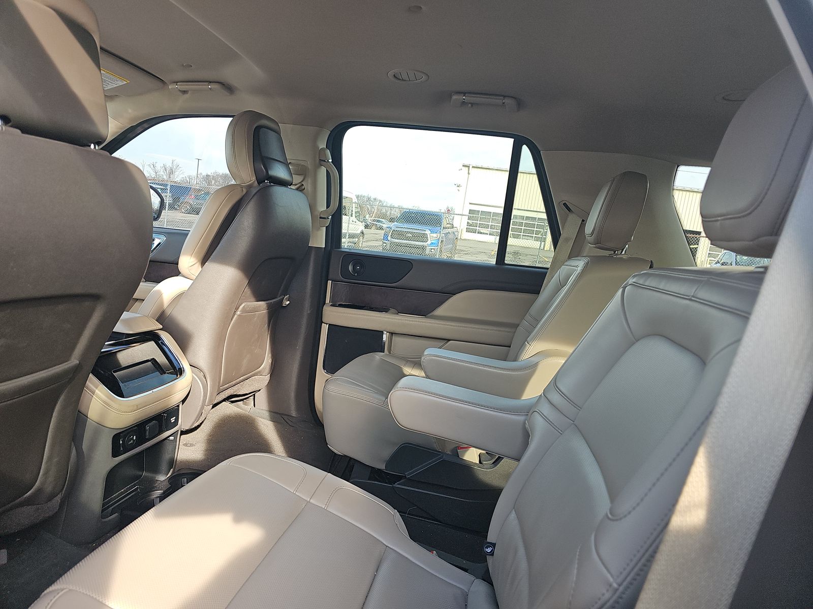 2023 Lincoln Navigator Standard AWD