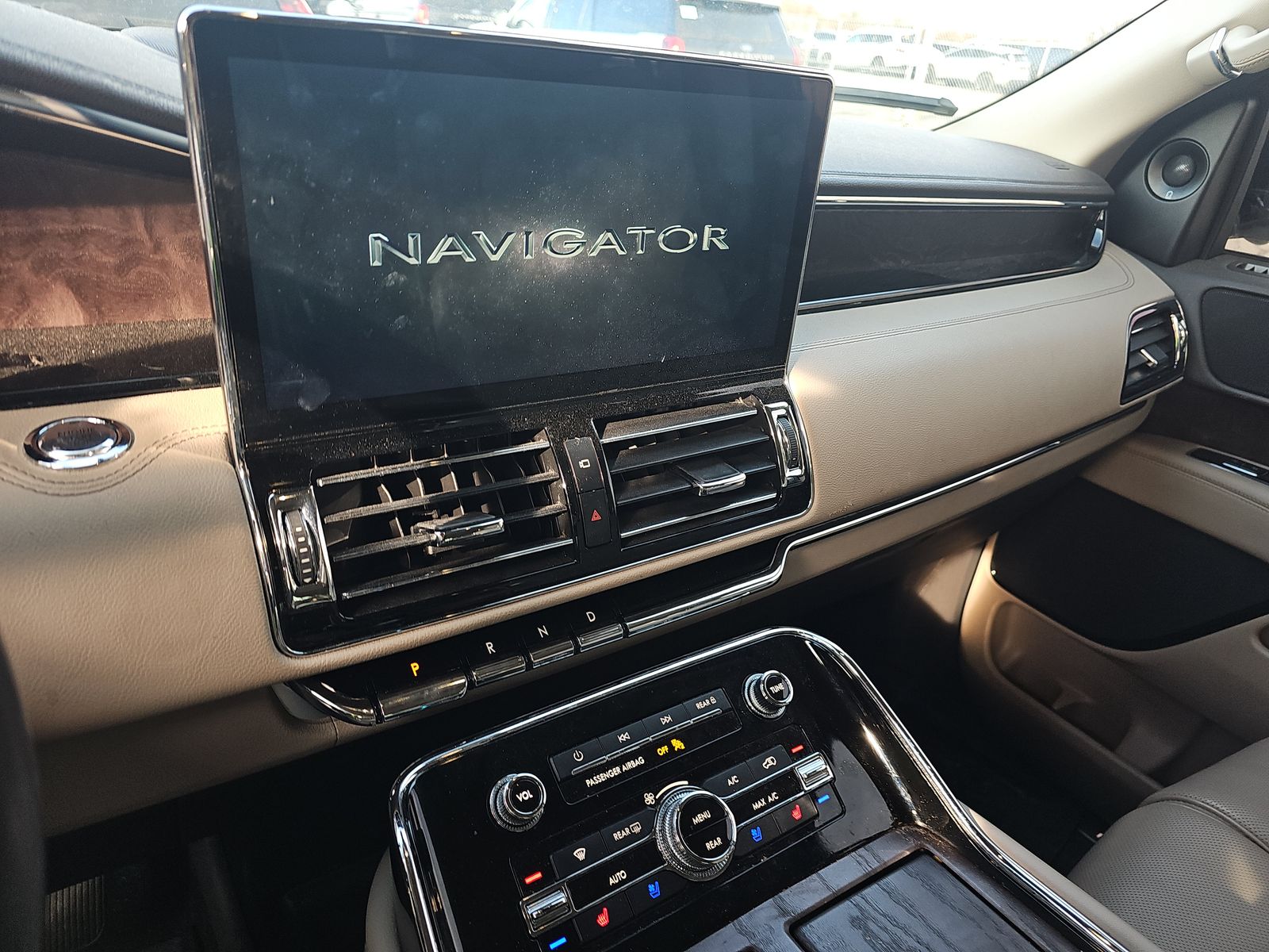 2023 Lincoln Navigator Standard AWD